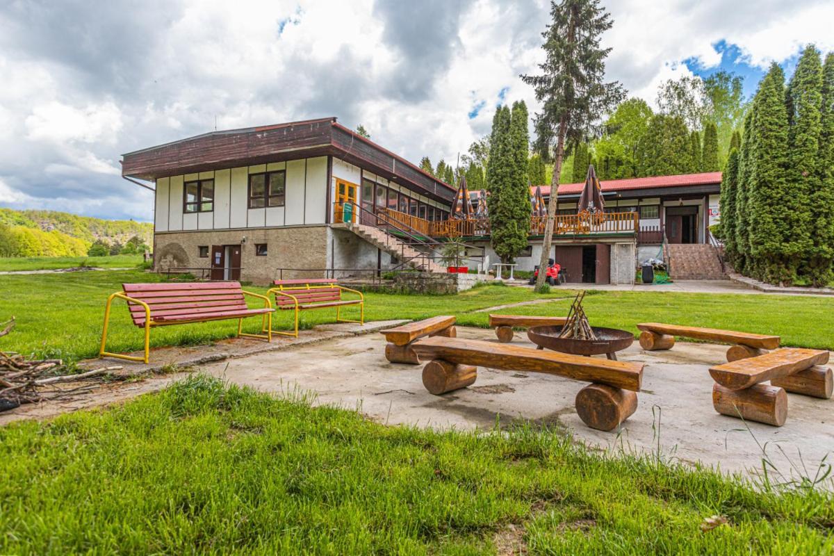 Kemp Andelska Laguna Slapy Nalzovice Extérieur photo
